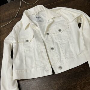 HOLLISTER WHITE DENIM JACKET